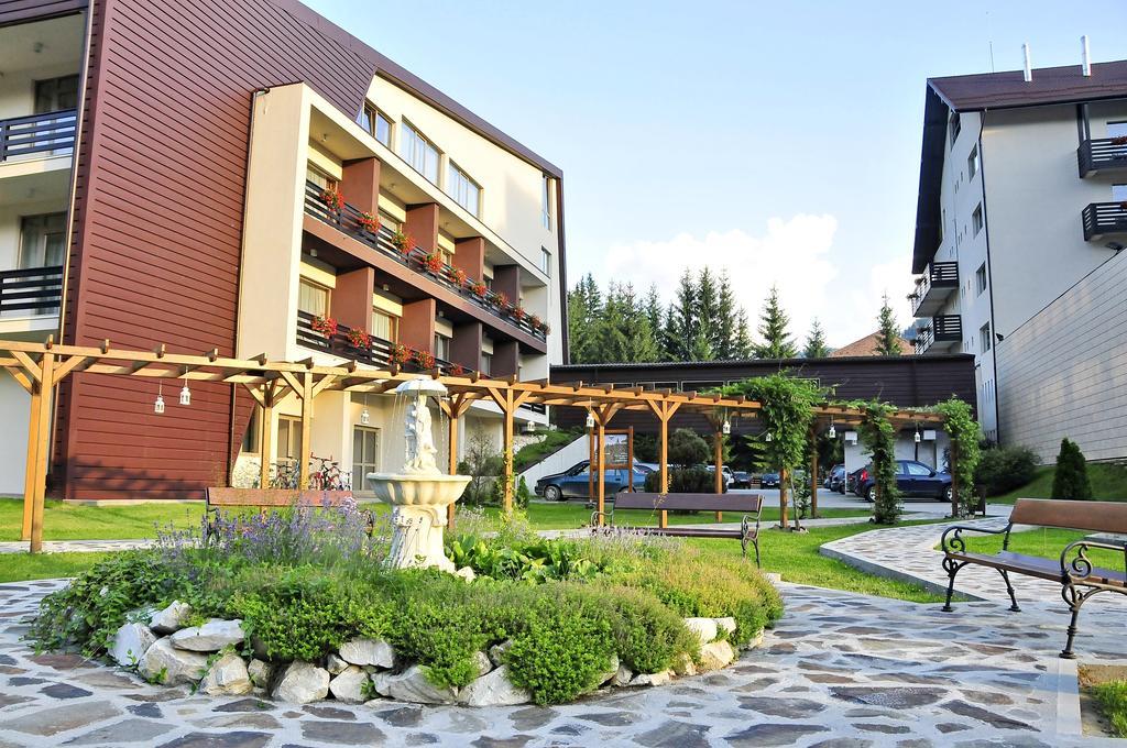 Hotel Clermont Covasna Extérieur photo
