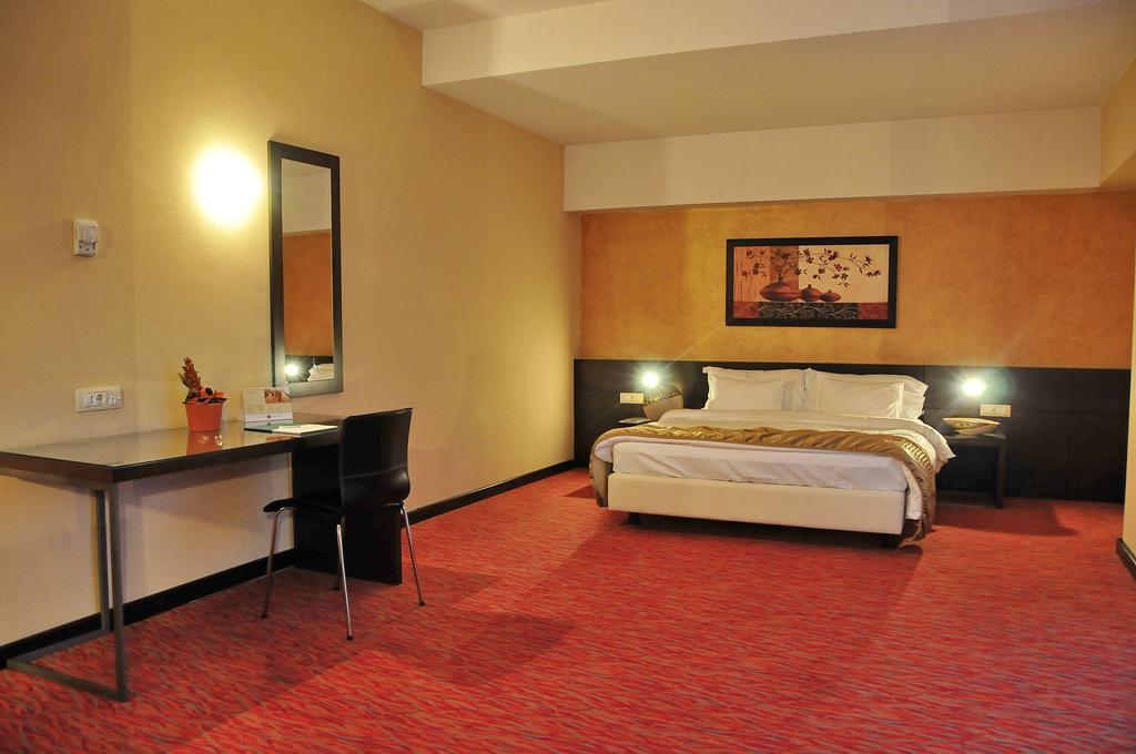 Hotel Clermont Covasna Chambre photo