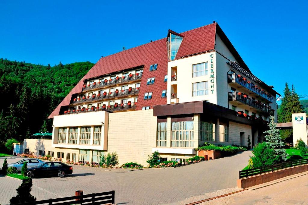 Hotel Clermont Covasna Extérieur photo